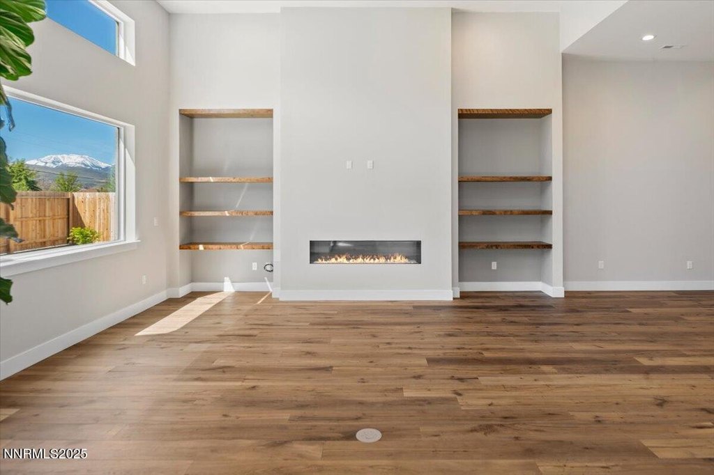 Reno, Nevada, 89521, United States, 3 Bedrooms Bedrooms, ,3.5 BathroomsBathrooms,Residential,Forsale,1993790