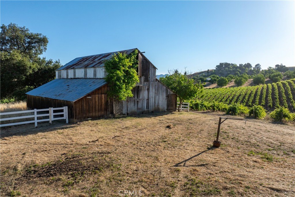 Paso Robles, California, 93446, United States, 3 Bedrooms Bedrooms, ,2 BathroomsBathrooms,Residential,Forsale,1899803