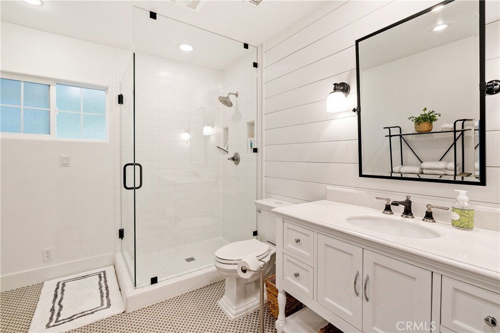 Paso Robles, California, 93446, United States, 3 Bedrooms Bedrooms, ,2 BathroomsBathrooms,Residential,Forsale,1899803