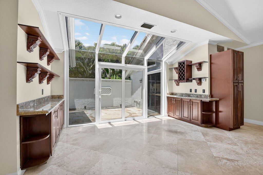 Boca Raton, Florida, 33487, United States, 5 Bedrooms Bedrooms, ,4 BathroomsBathrooms,Residential,Forsale,1905180