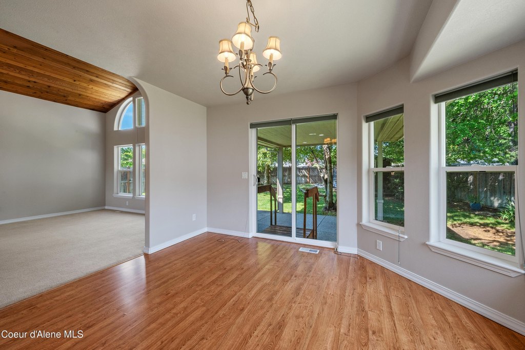 Coeur d'Alene, Idaho, 83815, United States, 4 Bedrooms Bedrooms, ,3 BathroomsBathrooms,Residential,Forsale,1913889