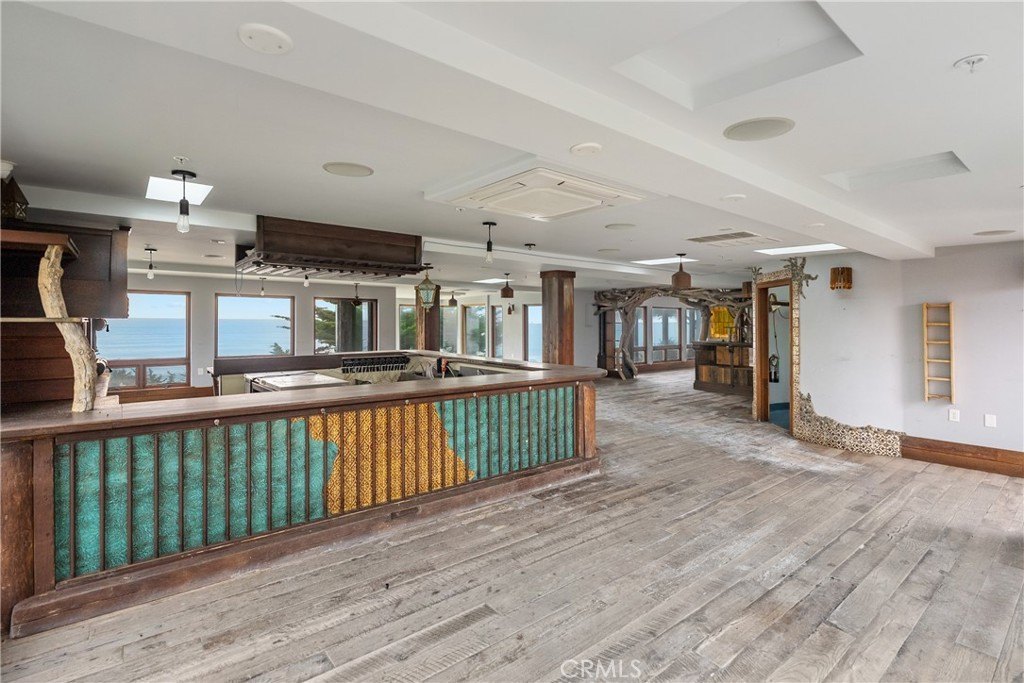 Cambria, California, 93428, United States, 6 Bedrooms Bedrooms, ,7 BathroomsBathrooms,Residential,Forsale,2009029