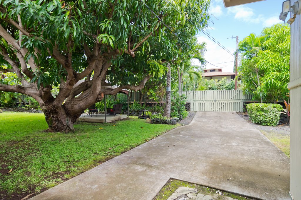 Captain Cook, Hawaii, 96704, United States, 5 Bedrooms Bedrooms, ,2.5 BathroomsBathrooms,Residential,Forsale,1972275