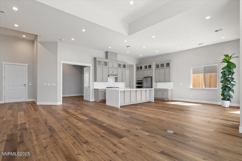 Reno, Nevada, 89521, United States, 3 Bedrooms Bedrooms, ,3.5 BathroomsBathrooms,Residential,Forsale,1993790