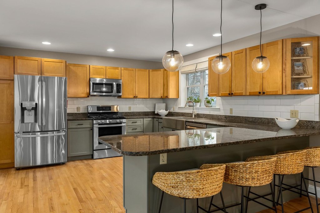 Hampton, New Hampshire, 03842, United States, 4 Bedrooms Bedrooms, ,3.5 BathroomsBathrooms,Residential,Forsale,1941231