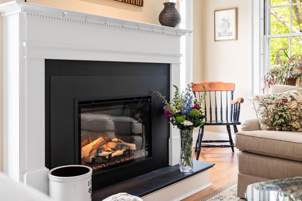 Woodstock, Vermont, 05091, United States, 3 Bedrooms Bedrooms, ,3.5 BathroomsBathrooms,Residential,Forsale,1999510