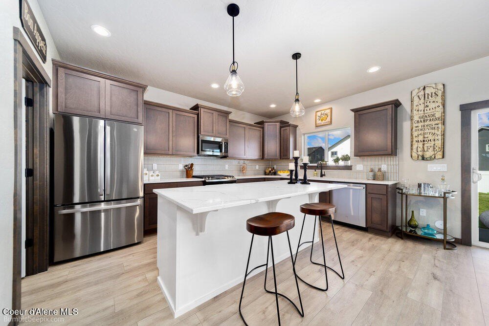 Post Falls, Idaho, 83854, United States, 5 Bedrooms Bedrooms, ,3 BathroomsBathrooms,Residential,Forsale,1984591