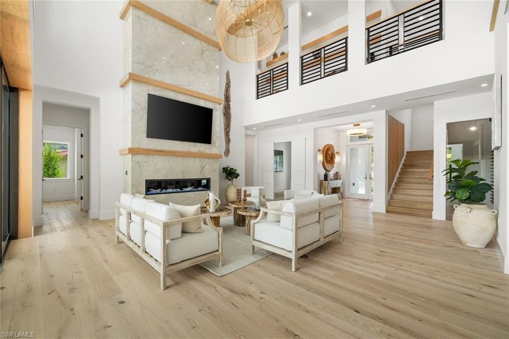 NAPLES, Florida, 34103, United States, 4 Bedrooms Bedrooms, ,4.5 BathroomsBathrooms,Residential,Forsale,1995084