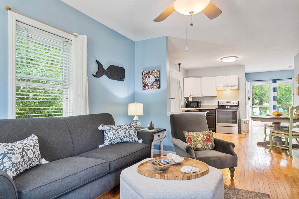 Hampton, New Hampshire, 03842, United States, 2 Bedrooms Bedrooms, ,1 BathroomBathrooms,Residential,Forsale,1941251