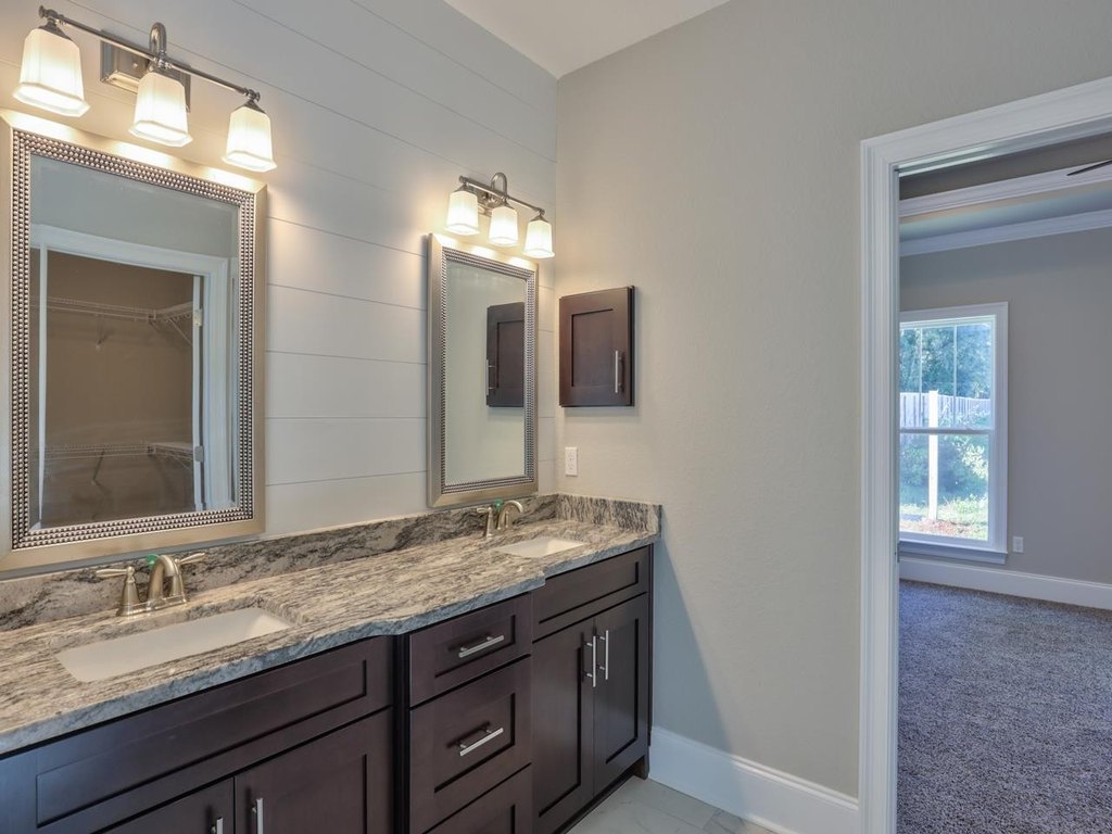 Tallahassee, Florida, 32312, United States, 4 Bedrooms Bedrooms, ,3.5 BathroomsBathrooms,Residential,Forsale,1926829