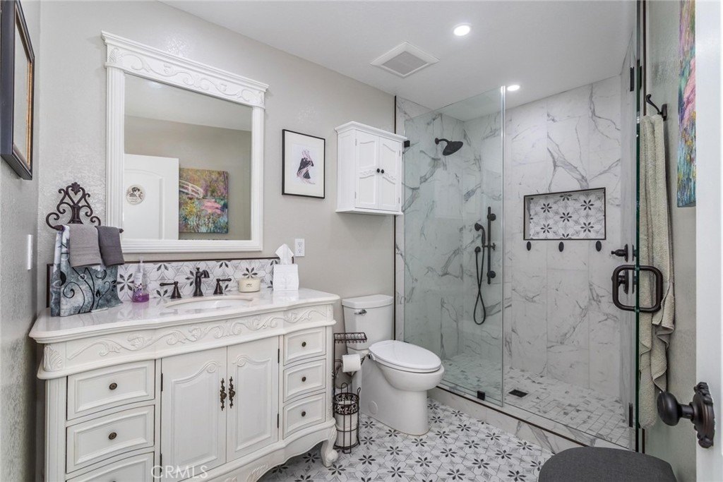 Valencia, California, 91355, United States, 3 Bedrooms Bedrooms, ,3 BathroomsBathrooms,Residential,Forsale,1919218