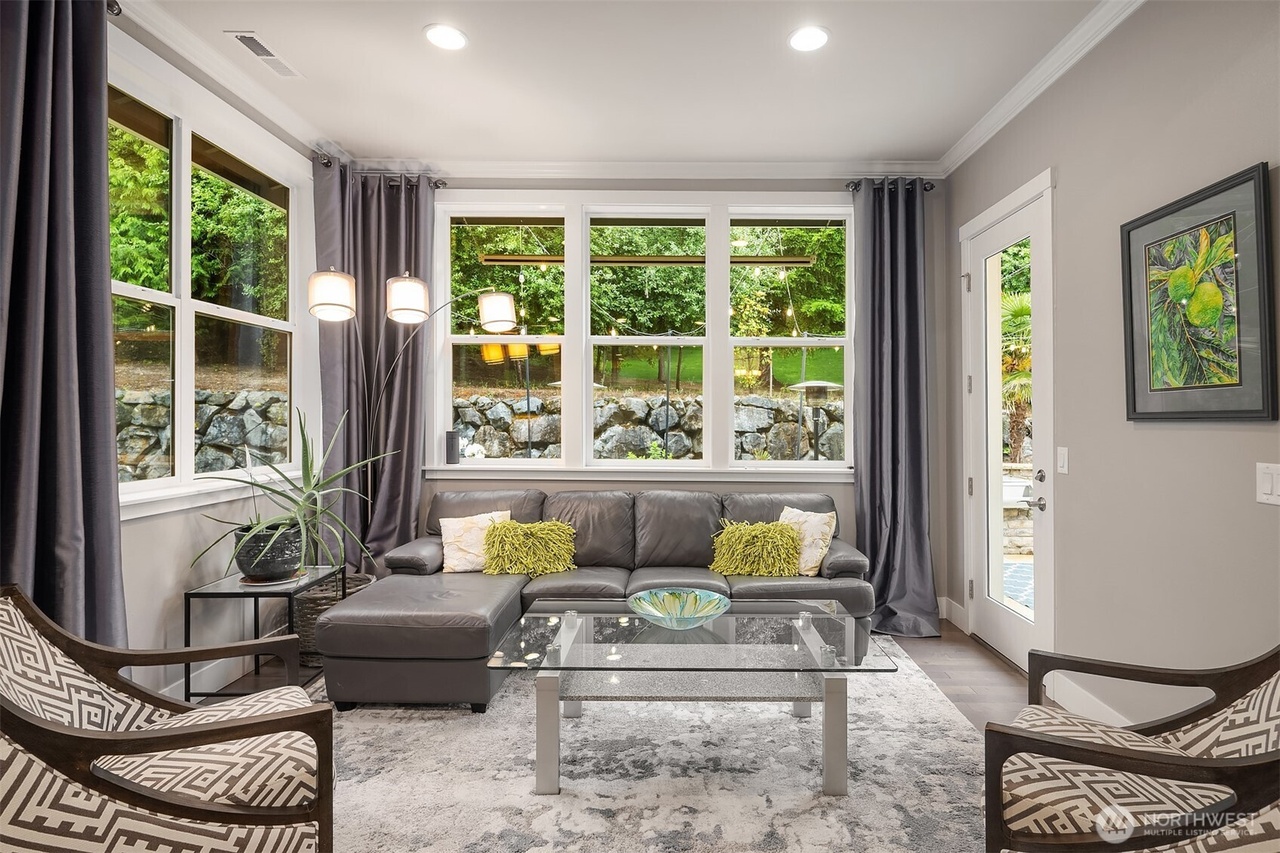 Bothell, Washington, 98012, United States, 5 Bedrooms Bedrooms, ,3 BathroomsBathrooms,Residential,Forsale,1904605