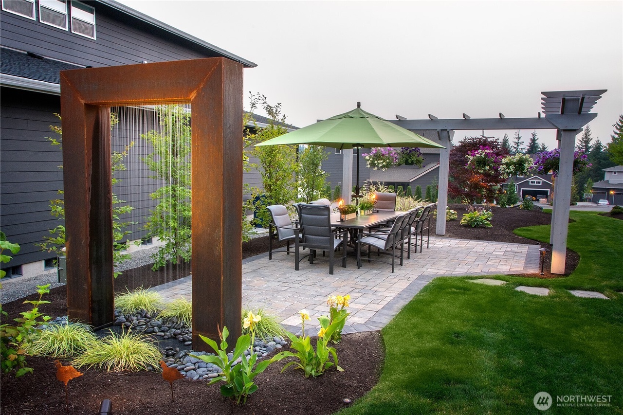 Bothell, Washington, 98012, United States, 5 Bedrooms Bedrooms, ,3 BathroomsBathrooms,Residential,Forsale,1904605