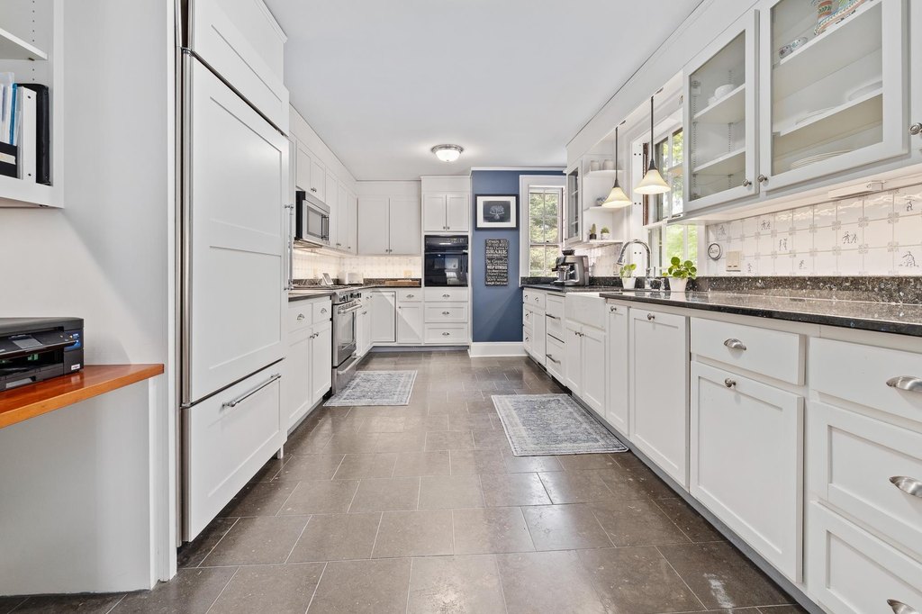 Woodstock, Vermont, 05091, United States, 3 Bedrooms Bedrooms, ,3.5 BathroomsBathrooms,Residential,Forsale,1999510