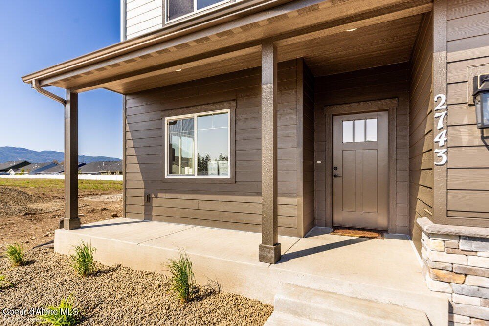 Post Falls, Idaho, 83854, United States, 5 Bedrooms Bedrooms, ,3 BathroomsBathrooms,Residential,Forsale,1984591