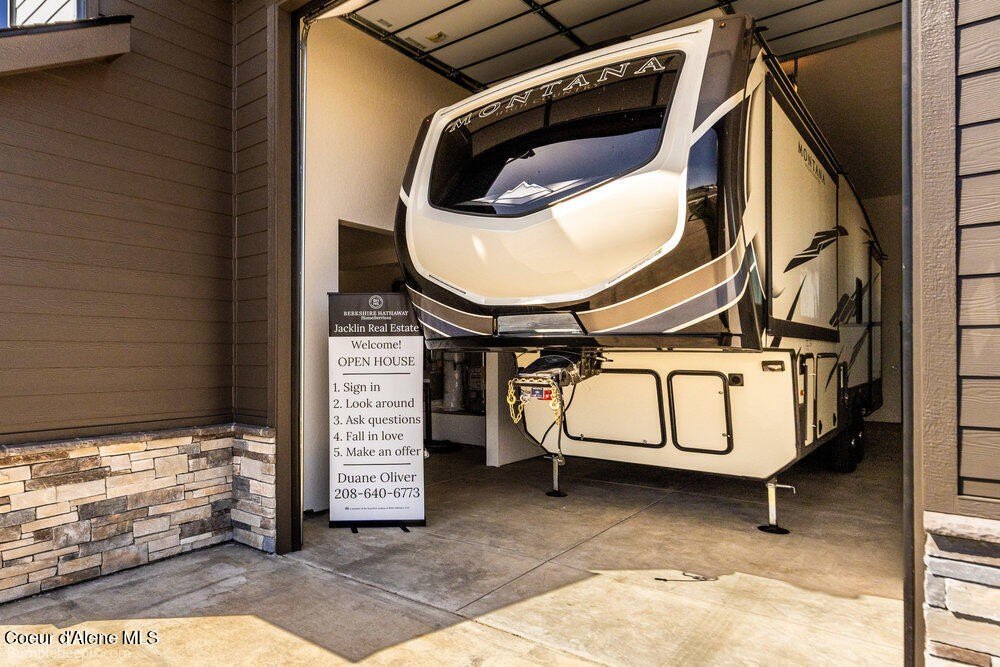 Post Falls, Idaho, 83854, United States, 5 Bedrooms Bedrooms, ,3 BathroomsBathrooms,Residential,Forsale,1984591