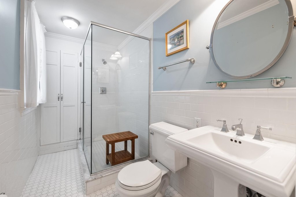 Woodstock, Vermont, 05091, United States, 3 Bedrooms Bedrooms, ,3.5 BathroomsBathrooms,Residential,Forsale,1999510