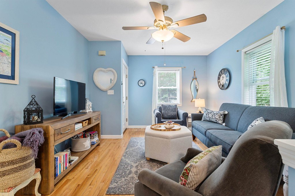 Hampton, New Hampshire, 03842, United States, 2 Bedrooms Bedrooms, ,1 BathroomBathrooms,Residential,Forsale,1941251