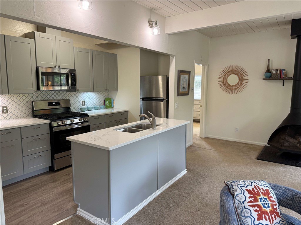 Cambria, California, 93428, United States, 2 Bedrooms Bedrooms, ,2 BathroomsBathrooms,Residential,Forsale,1929254