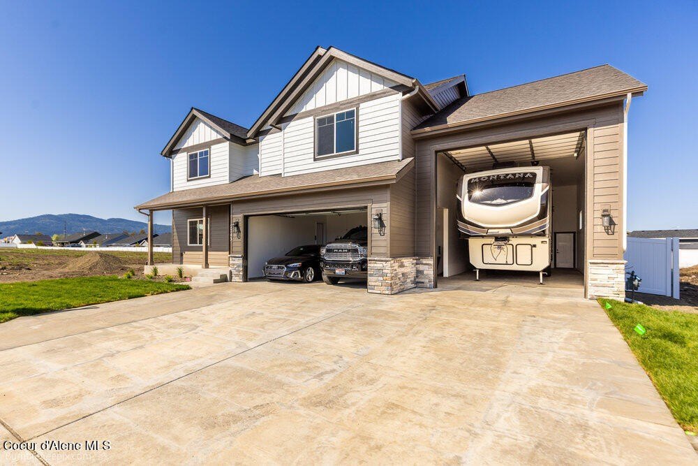 Post Falls, Idaho, 83854, United States, 5 Bedrooms Bedrooms, ,3 BathroomsBathrooms,Residential,Forsale,1984591