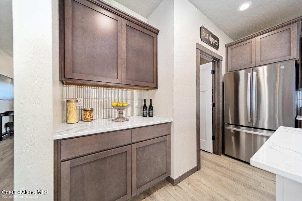 Post Falls, Idaho, 83854, United States, 5 Bedrooms Bedrooms, ,3 BathroomsBathrooms,Residential,Forsale,1984591