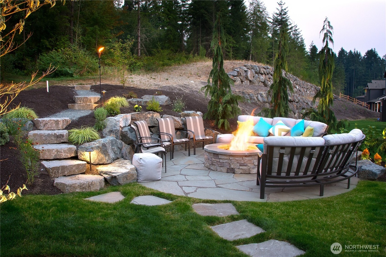 Bothell, Washington, 98012, United States, 5 Bedrooms Bedrooms, ,3 BathroomsBathrooms,Residential,Forsale,1904605