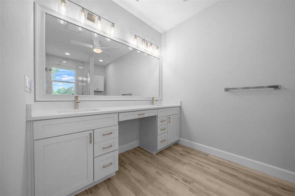 OCALA, Florida, 34480, United States, 4 Bedrooms Bedrooms, ,3 BathroomsBathrooms,Residential,Forsale,2009505