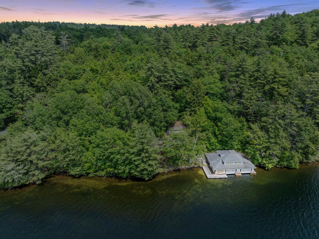 Alton, New Hampshire, 03810, United States, 2 Bedrooms Bedrooms, ,1.5 BathroomsBathrooms,Residential,Forsale,1894004