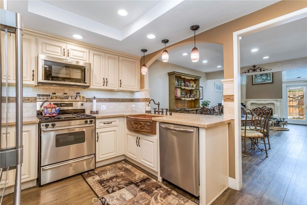 Valencia, California, 91355, United States, 3 Bedrooms Bedrooms, ,3 BathroomsBathrooms,Residential,Forsale,1919218