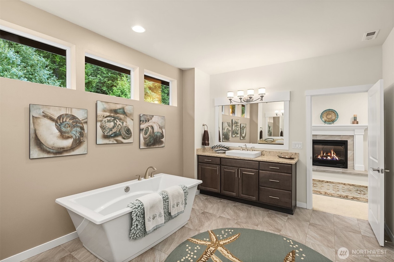 Bothell, Washington, 98012, United States, 5 Bedrooms Bedrooms, ,3 BathroomsBathrooms,Residential,Forsale,1904605