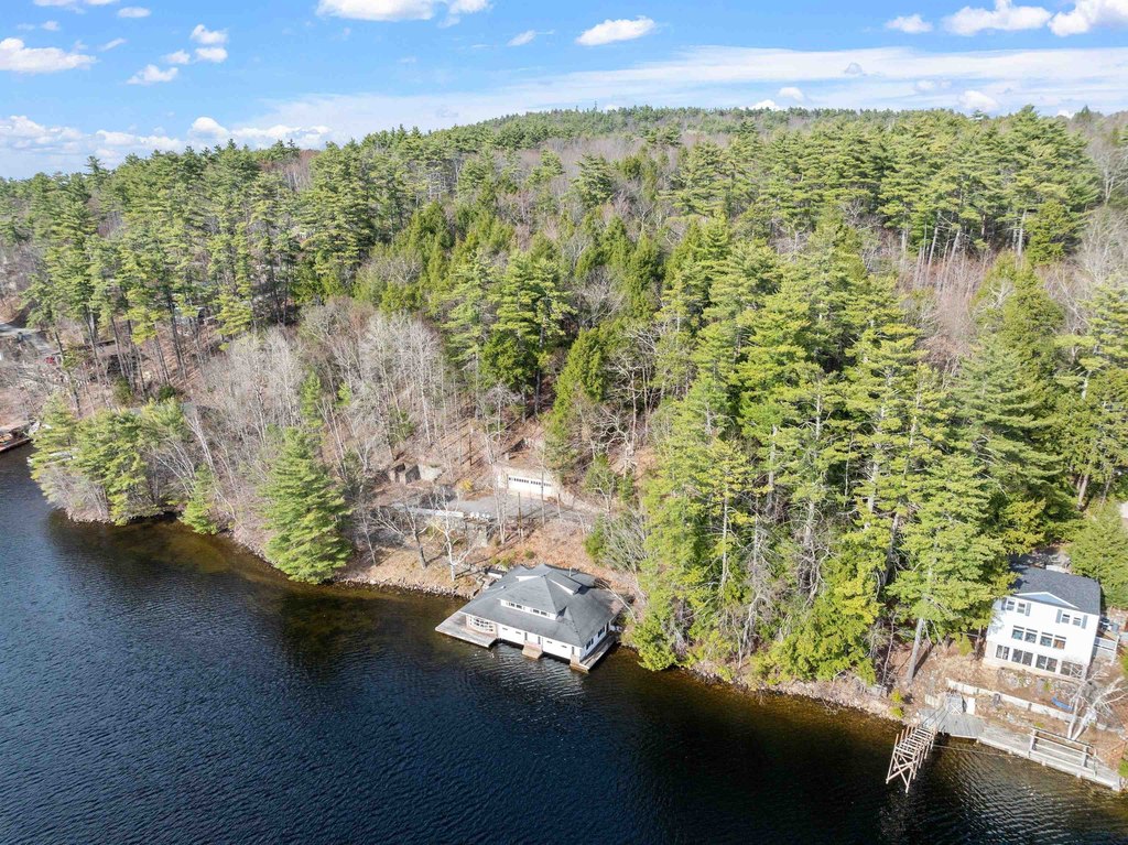 Alton, New Hampshire, 03810, United States, 2 Bedrooms Bedrooms, ,1.5 BathroomsBathrooms,Residential,Forsale,1894004
