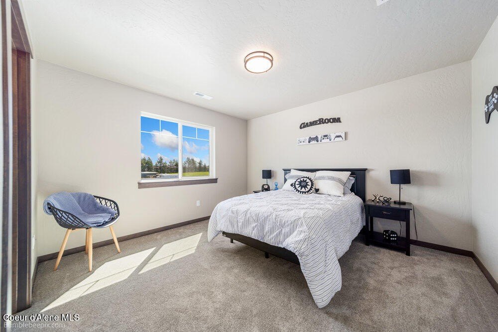 Post Falls, Idaho, 83854, United States, 5 Bedrooms Bedrooms, ,3 BathroomsBathrooms,Residential,Forsale,1984591