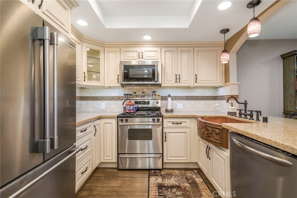 Valencia, California, 91355, United States, 3 Bedrooms Bedrooms, ,3 BathroomsBathrooms,Residential,Forsale,1919218