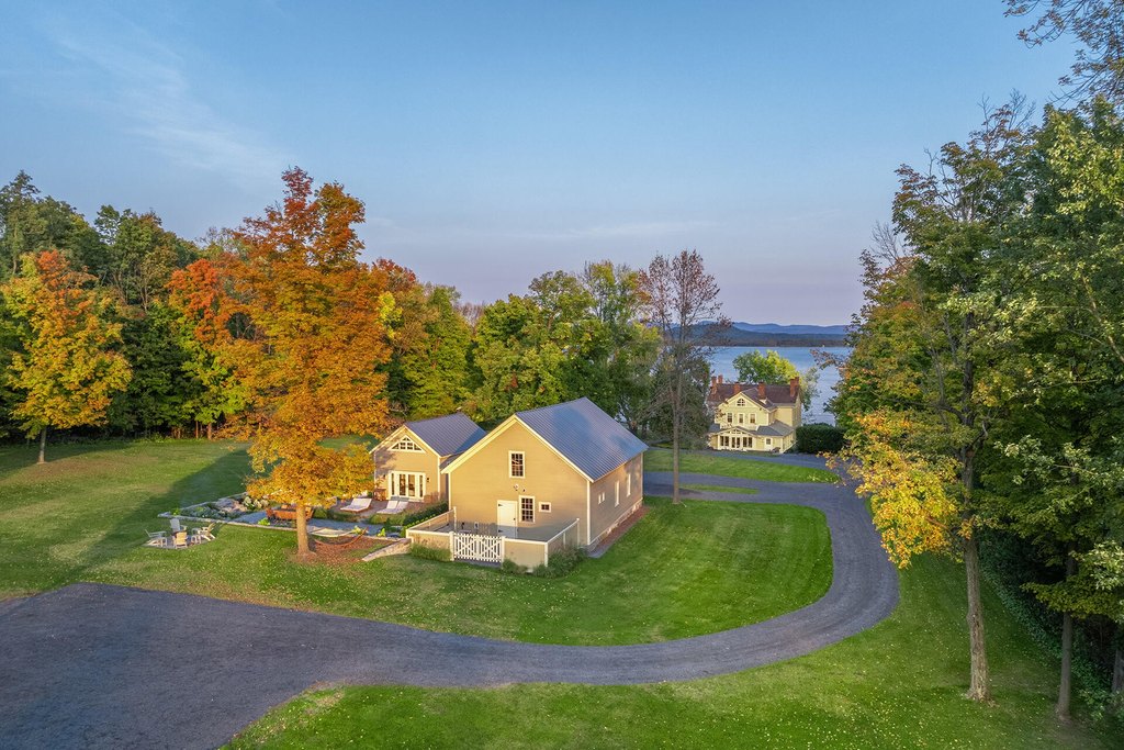 Essex, New York, 12936, United States, 6 Bedrooms Bedrooms, ,5.5 BathroomsBathrooms,Residential,Forsale,1953150