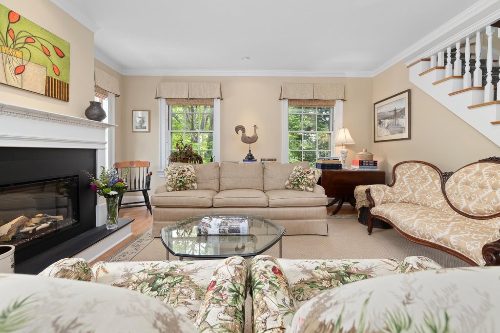 Woodstock, Vermont, 05091, United States, 3 Bedrooms Bedrooms, ,3.5 BathroomsBathrooms,Residential,Forsale,1999510