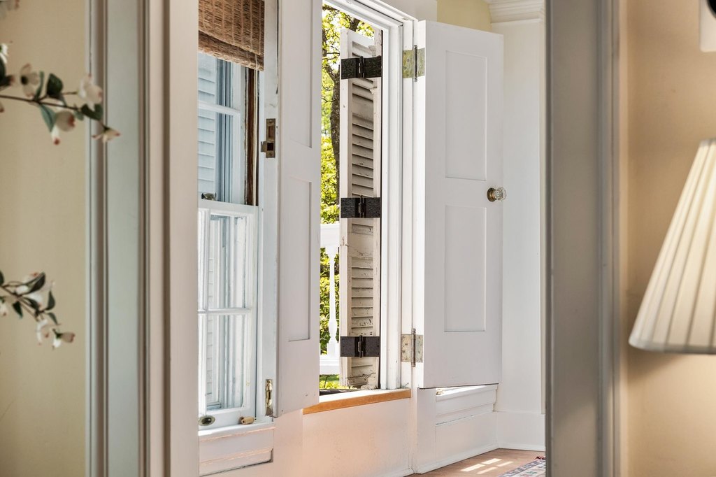 Woodstock, Vermont, 05091, United States, 3 Bedrooms Bedrooms, ,3.5 BathroomsBathrooms,Residential,Forsale,1999510