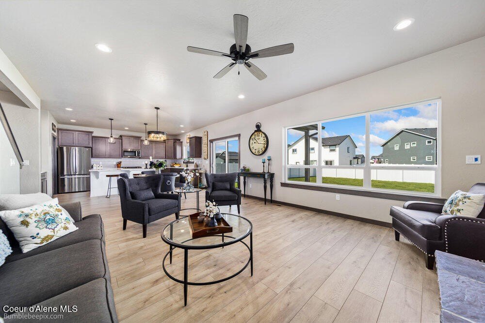 Post Falls, Idaho, 83854, United States, 5 Bedrooms Bedrooms, ,3 BathroomsBathrooms,Residential,Forsale,1984591