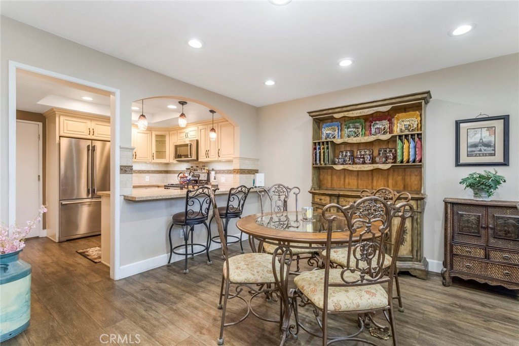 Valencia, California, 91355, United States, 3 Bedrooms Bedrooms, ,3 BathroomsBathrooms,Residential,Forsale,1919218