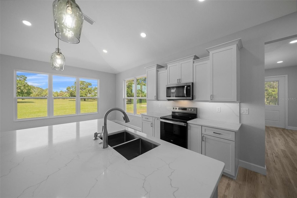 OCALA, Florida, 34480, United States, 4 Bedrooms Bedrooms, ,3 BathroomsBathrooms,Residential,Forsale,2009505