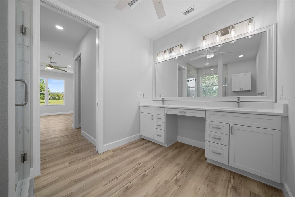 OCALA, Florida, 34480, United States, 4 Bedrooms Bedrooms, ,3 BathroomsBathrooms,Residential,Forsale,2009505