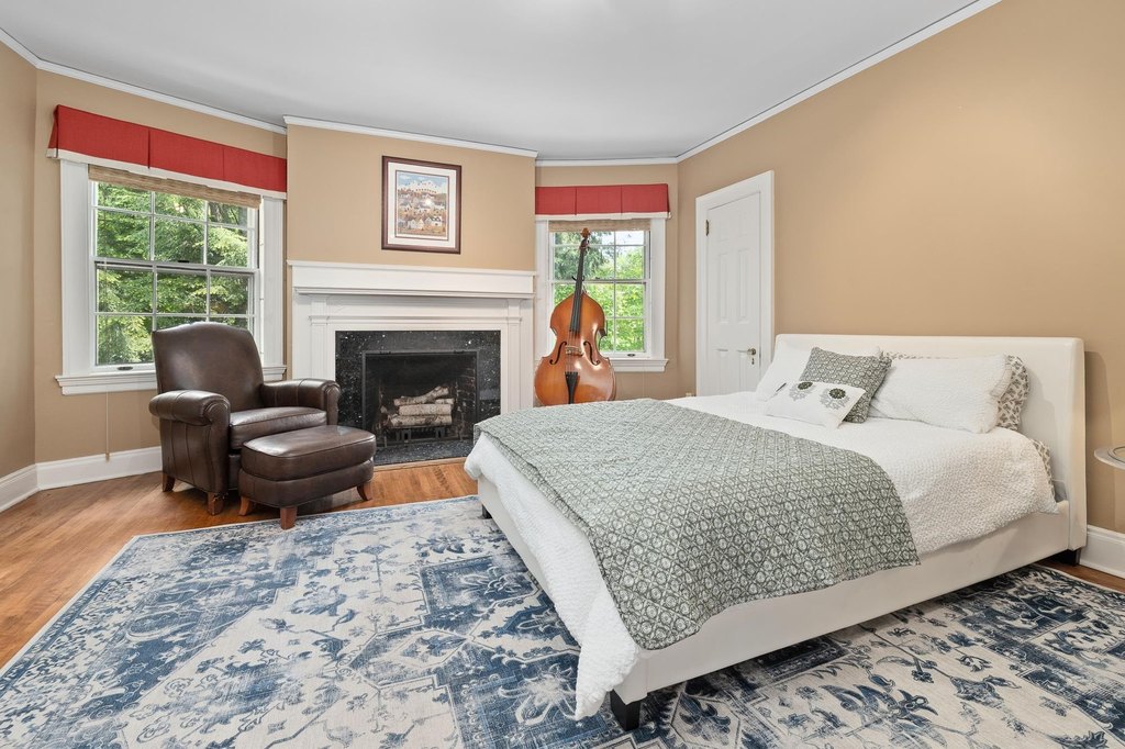 Woodstock, Vermont, 05091, United States, 3 Bedrooms Bedrooms, ,3.5 BathroomsBathrooms,Residential,Forsale,1999510