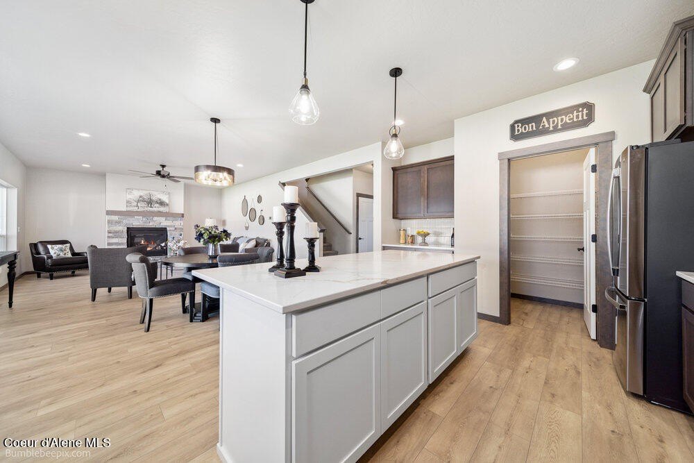 Post Falls, Idaho, 83854, United States, 5 Bedrooms Bedrooms, ,3 BathroomsBathrooms,Residential,Forsale,1984591