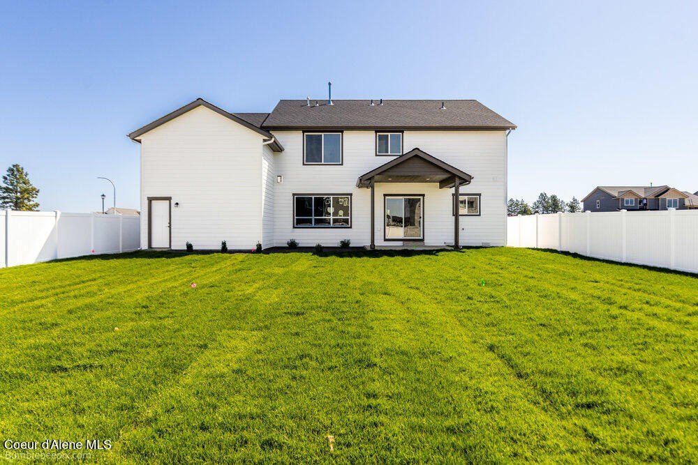 Post Falls, Idaho, 83854, United States, 5 Bedrooms Bedrooms, ,3 BathroomsBathrooms,Residential,Forsale,1984591