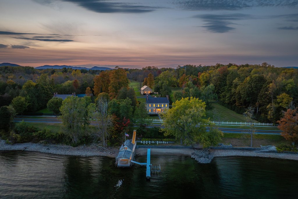 Essex, New York, 12936, United States, 6 Bedrooms Bedrooms, ,5.5 BathroomsBathrooms,Residential,Forsale,1953150