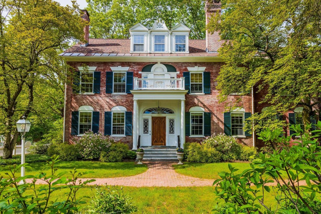 Woodstock, Vermont, 05091, United States, 3 Bedrooms Bedrooms, ,3.5 BathroomsBathrooms,Residential,Forsale,1999510