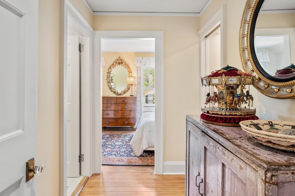 Woodstock, Vermont, 05091, United States, 3 Bedrooms Bedrooms, ,3.5 BathroomsBathrooms,Residential,Forsale,1999510