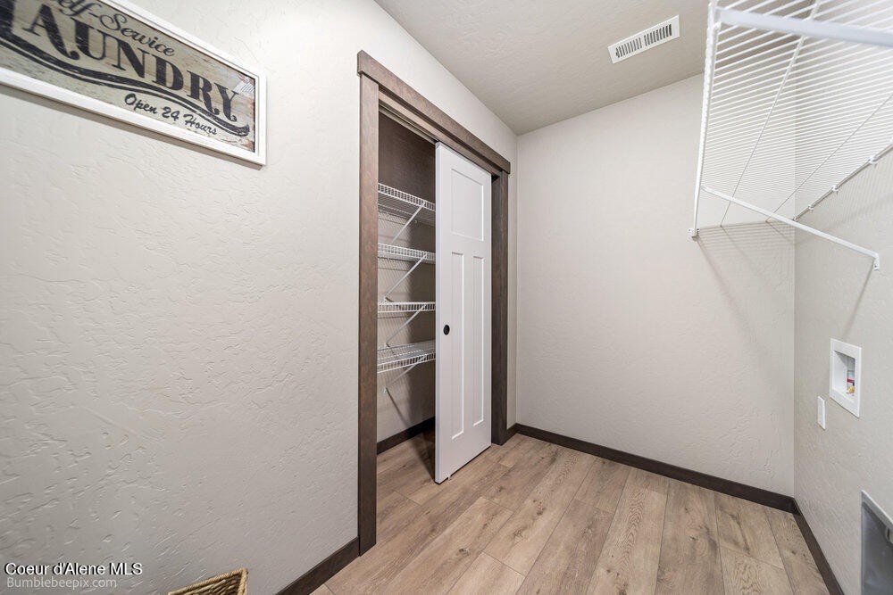 Post Falls, Idaho, 83854, United States, 5 Bedrooms Bedrooms, ,3 BathroomsBathrooms,Residential,Forsale,1984591