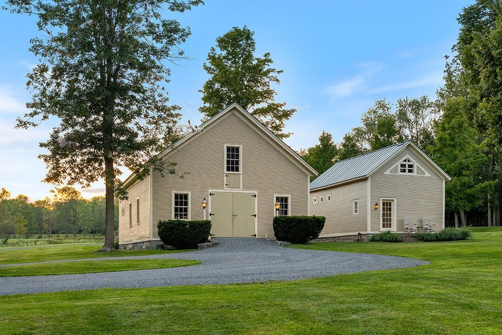 Essex, New York, 12936, United States, 6 Bedrooms Bedrooms, ,5.5 BathroomsBathrooms,Residential,Forsale,1953150
