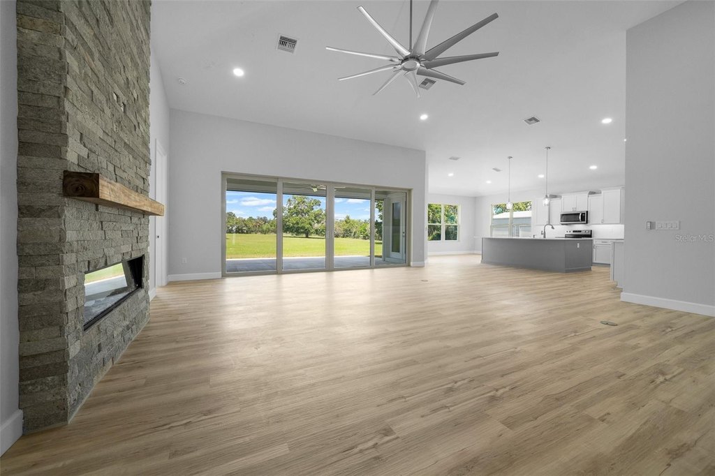 OCALA, Florida, 34480, United States, 4 Bedrooms Bedrooms, ,3 BathroomsBathrooms,Residential,Forsale,2009505