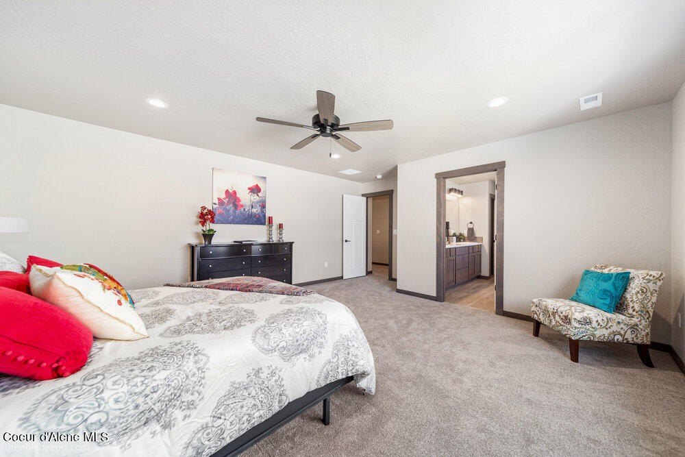 Post Falls, Idaho, 83854, United States, 5 Bedrooms Bedrooms, ,3 BathroomsBathrooms,Residential,Forsale,1984591